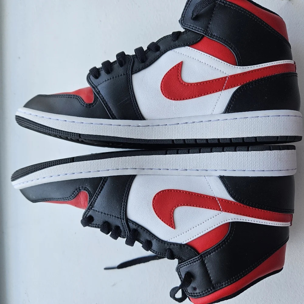 Air Jordan's Men's Size 11 Red and Black